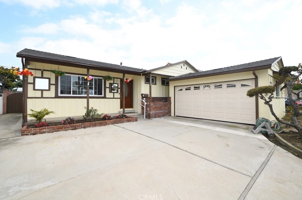 20916 Van Deene Ave, Torrance, CA 90502-1738