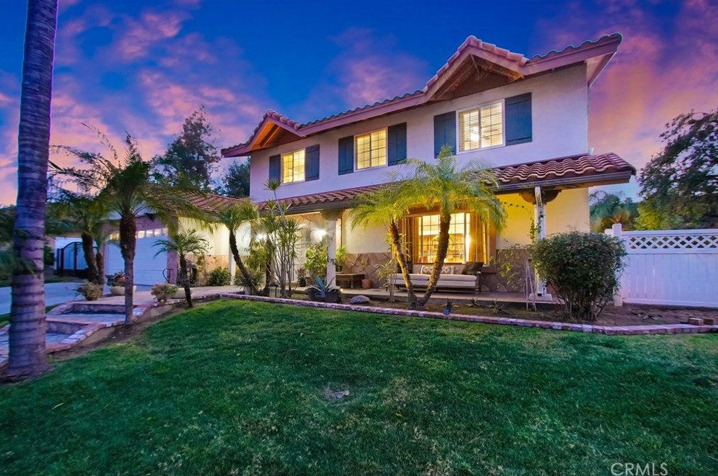 1510 Country Club Dr, Riverside CA  92506-3613 exterior