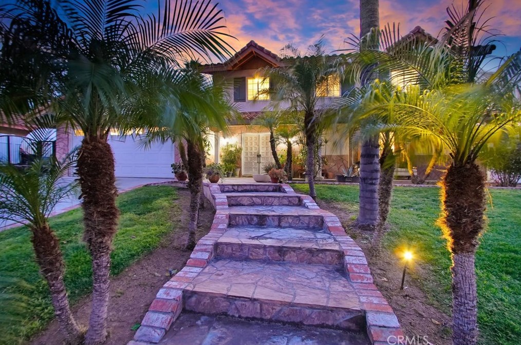 1510 Country Club Dr, Riverside CA  92506-3613 exterior