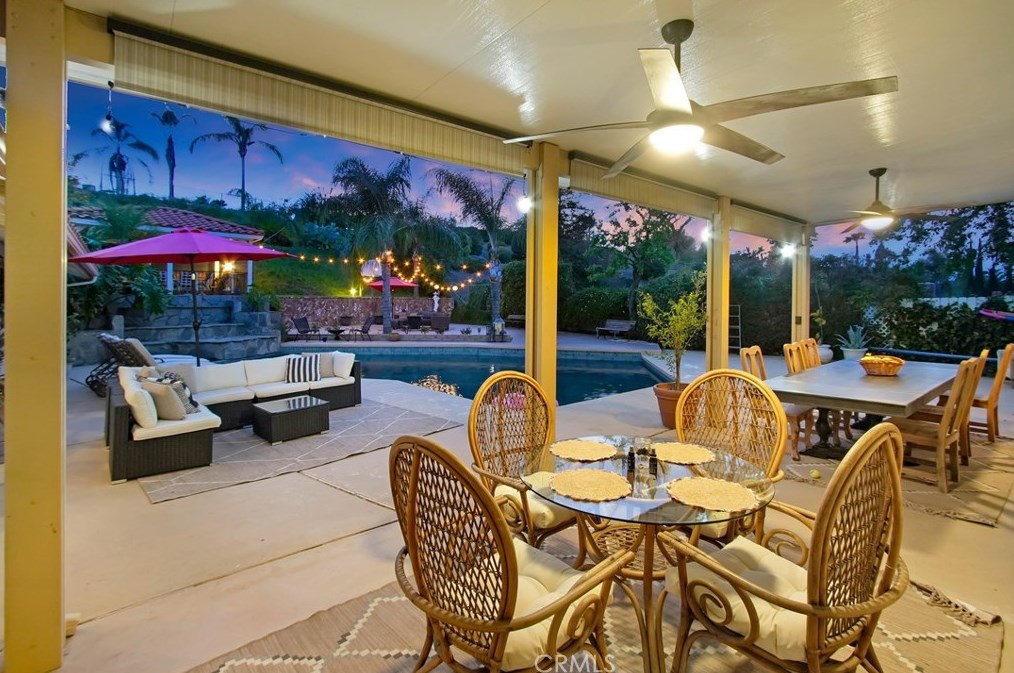 1510 Country Club Dr, Riverside CA  92506-3613 exterior