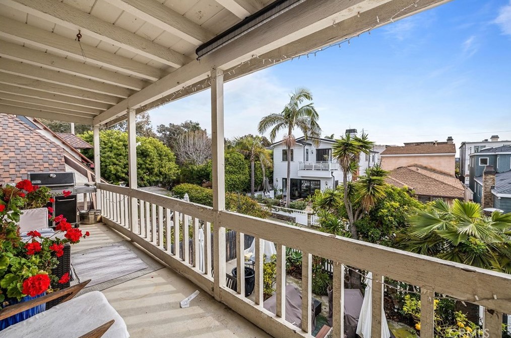 429 10th St, Manhattan Beach, CA 90266
