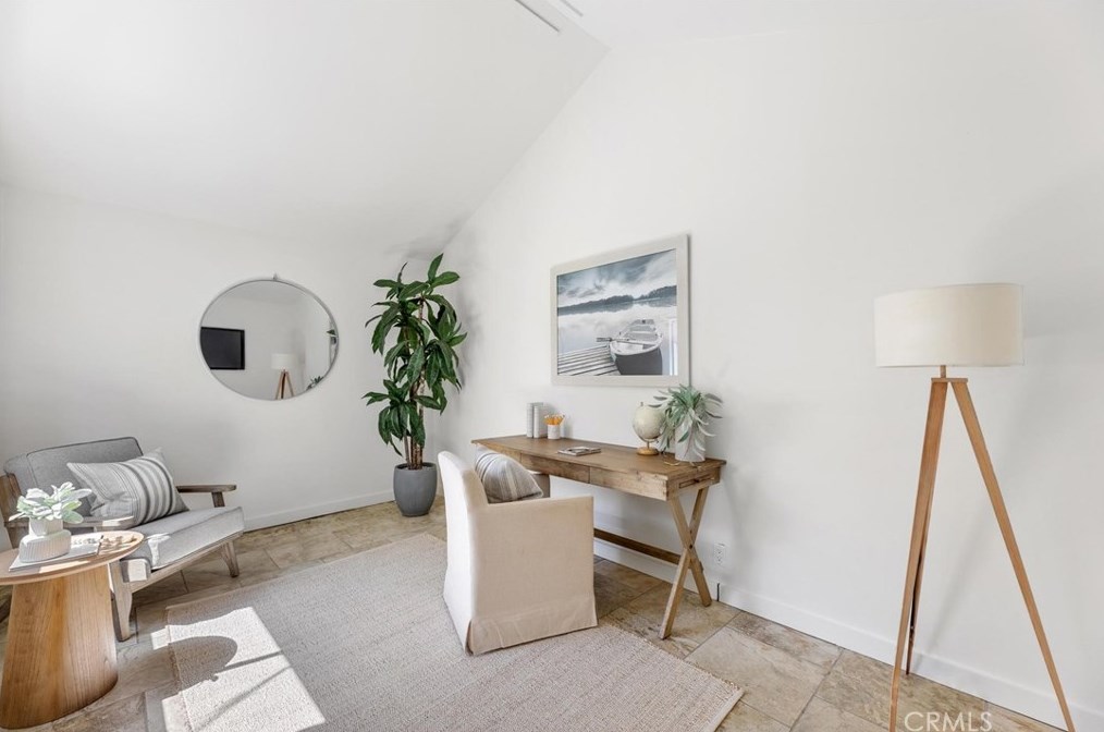 1641 10th St, Long Beach CA  90813-5035 exterior