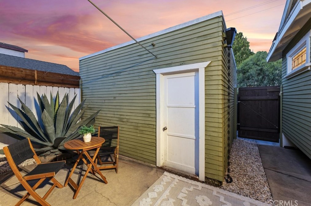 1641 10th St, Long Beach CA  90813-5035 exterior