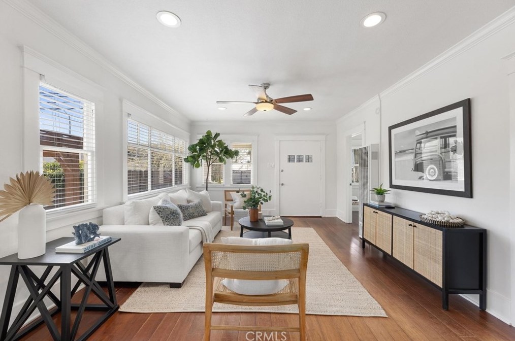 1641 10th St, Long Beach CA  90813-5035 exterior