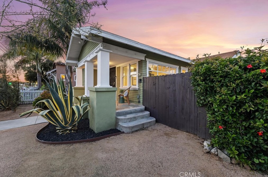 1641 10th St, Long Beach CA  90813-5035 exterior