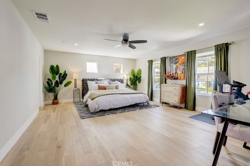 24236 Ocean Ave, Torrance CA  90505-6428 exterior