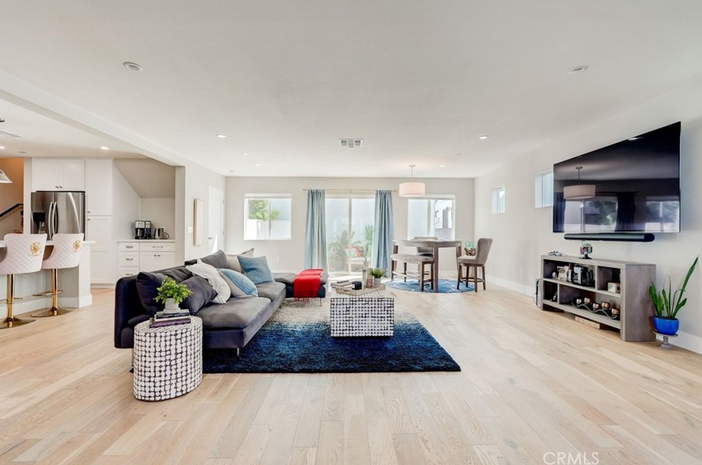 24236 Ocean Ave, Torrance CA  90505-6428 exterior