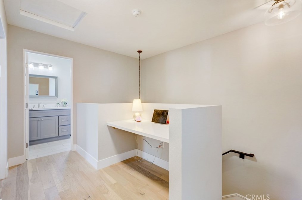 24236 Ocean Ave, Torrance CA  90505-6428 exterior