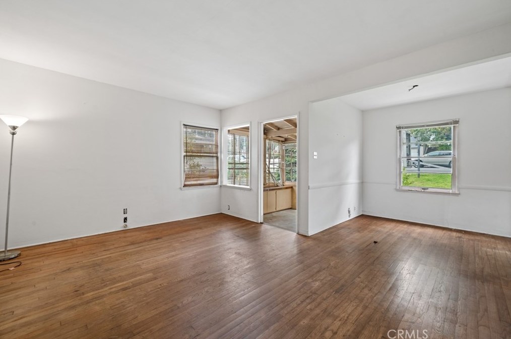 813 Pearl St, Redondo Beach, CA 90277-3843
