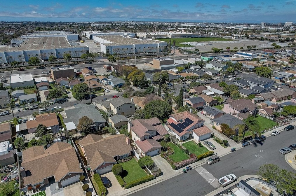 21036 Shearer Ave, Long Beach CA  90745-1234 exterior