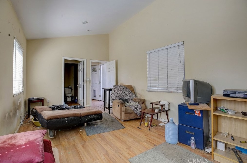 21036 Shearer Ave, Long Beach CA  90745-1234 exterior