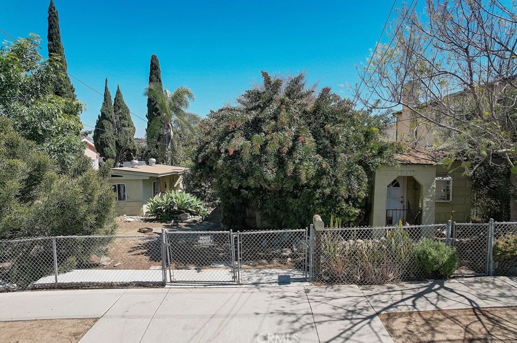 21036 Shearer Ave, Long Beach CA  90745-1234 exterior