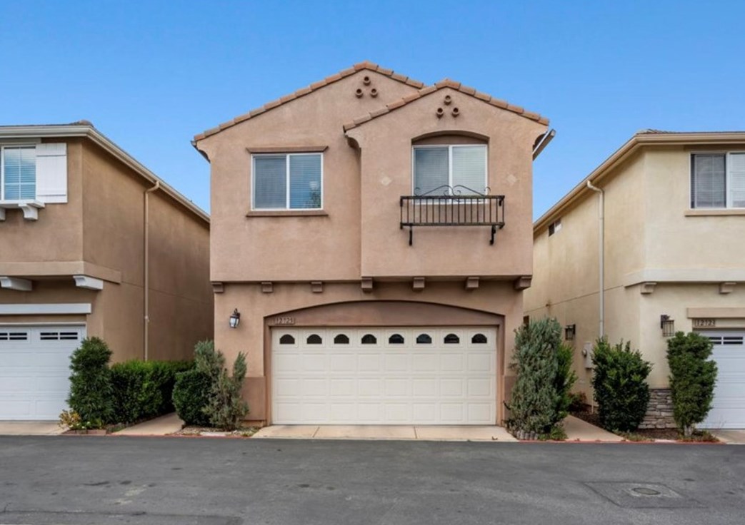 12725 Kirkham St, Los Angeles, CA 91331-1516