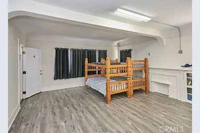 412 E 16th Street, Long Beach, CA 90813 - Photo 2