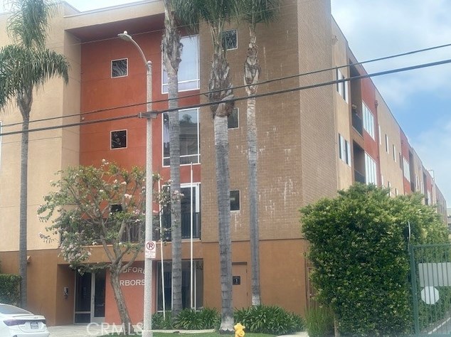 4821 Bakman Ave #206, North Hollywood, CA 91601