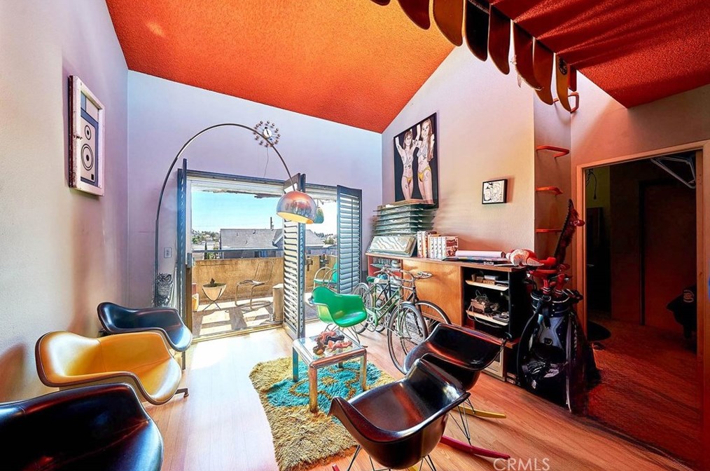 1629 Cherry Ave #301, Long Beach, CA 90813