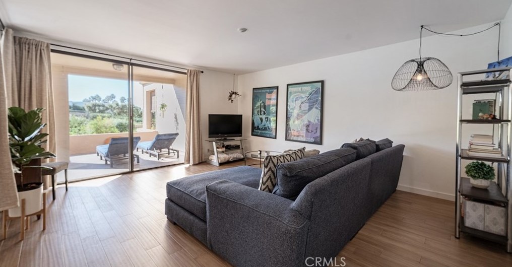 140 The Village #211, Redondo Beach, CA 90277