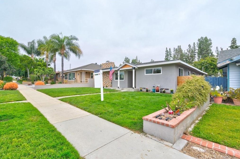624 N Walnut St, La Habra, CA 90631