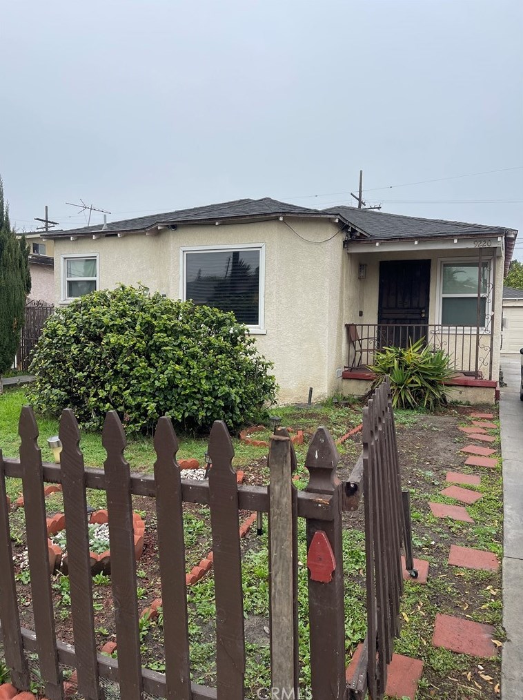 9220 Pace Ave, Los Angeles, CA 90002-2109