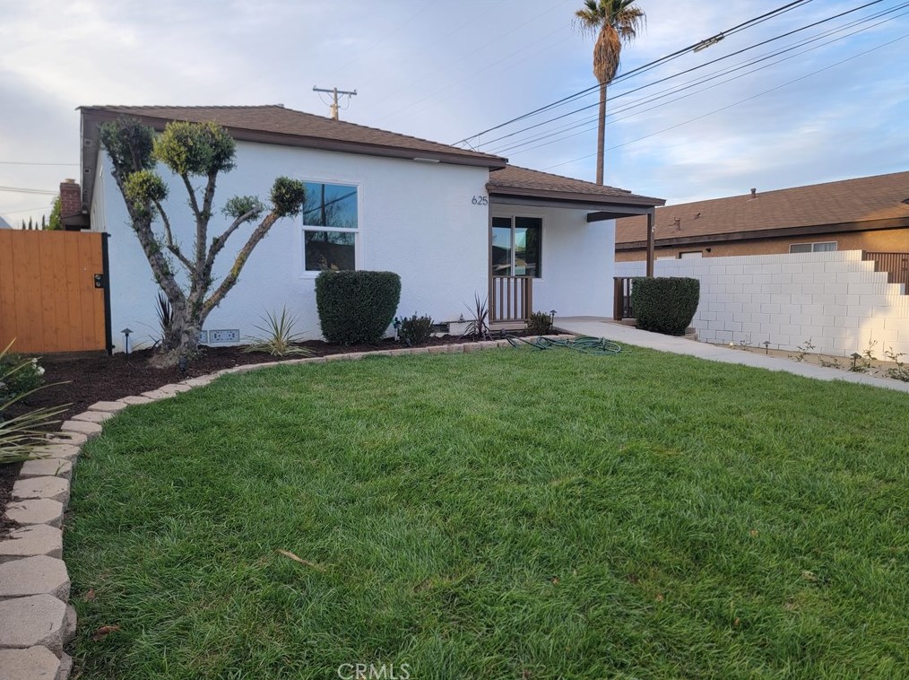 625 31 St, Long Beach CA 90806-1301 exterior