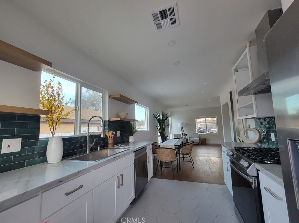 625 31 St, Long Beach CA 90806-1301 exterior