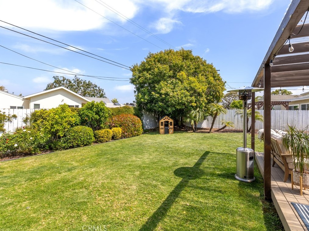 7822 Boeing Ave, Los Angeles CA  90045-3120 exterior