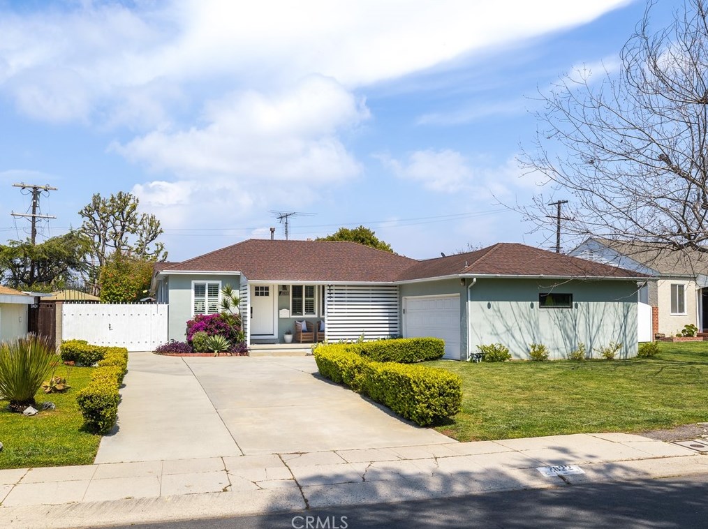 7822 Boeing Ave, Los Angeles CA  90045-3120 exterior