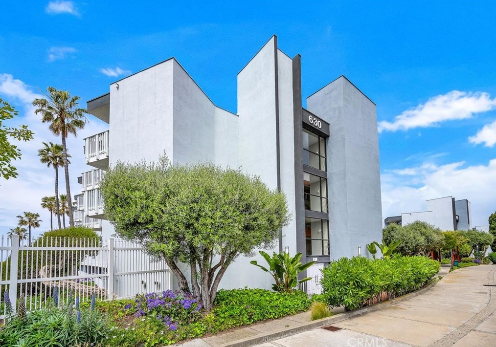 630 The Village #104, Redondo Beach, CA 90277