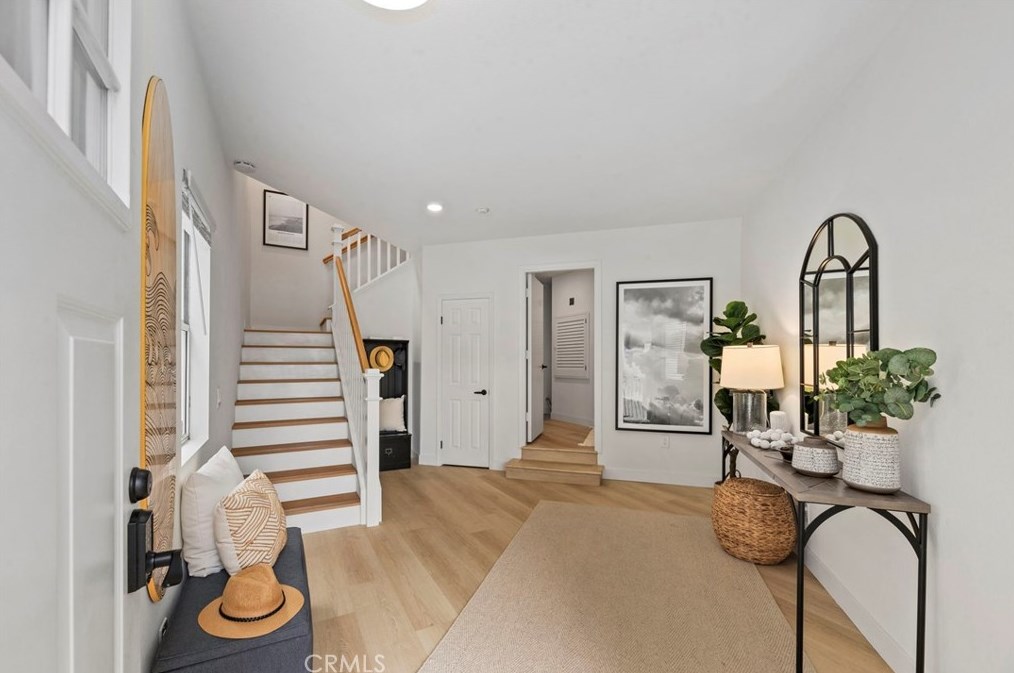 1078 Monterey Blvd, Hermosa Beach CA  90254-3745 exterior