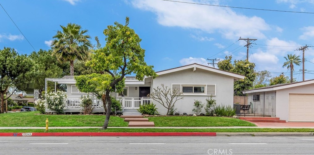 13543 Biola Ave, La Mirada, CA 90638