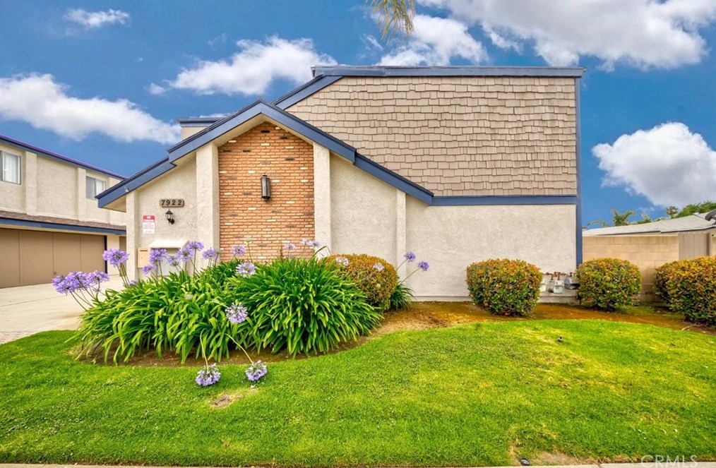 7922 Glencoe Drive, Huntington Beach, CA 92647