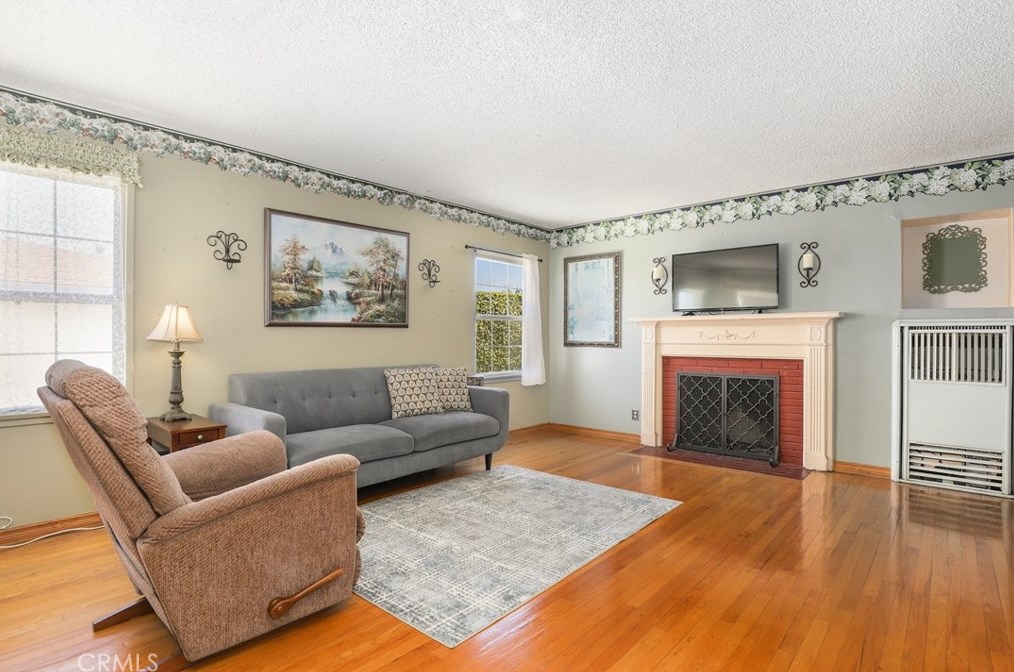2328 254th St, Lomita, CA 90717-2003