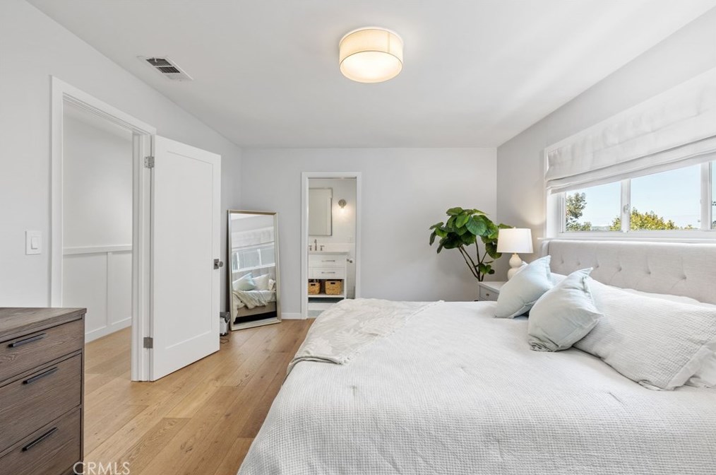 422 Maple Ave, El Segundo CA  90245-2422 exterior