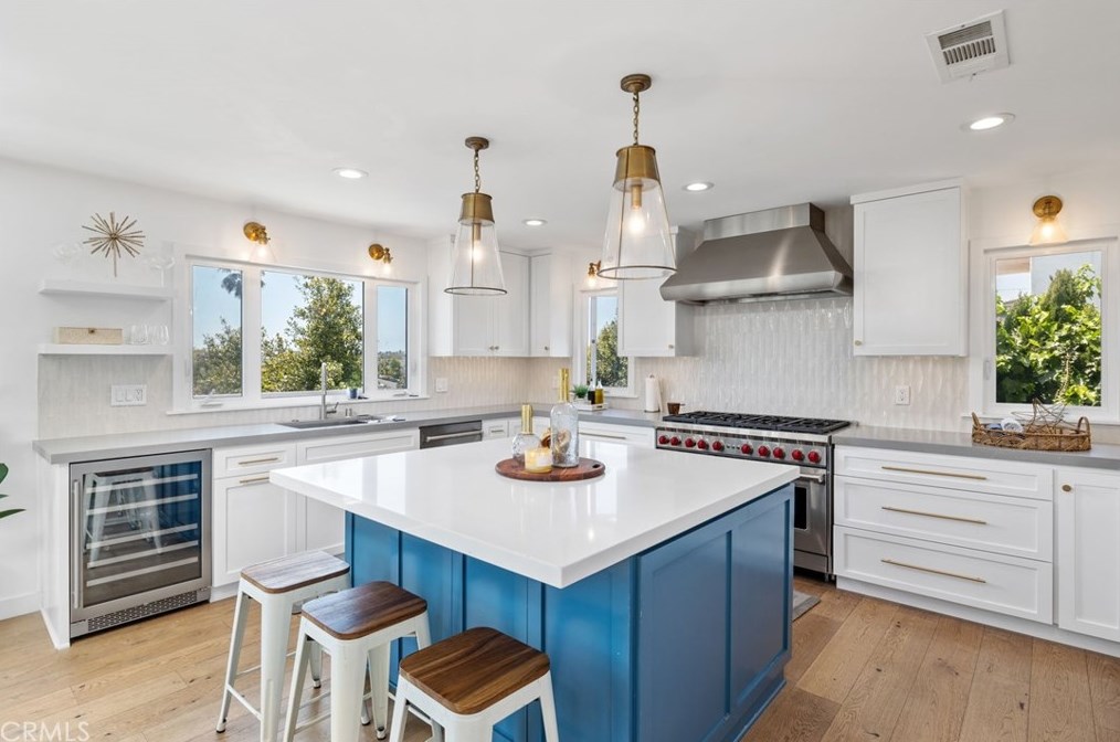 422 Maple Ave, El Segundo CA  90245-2422 exterior