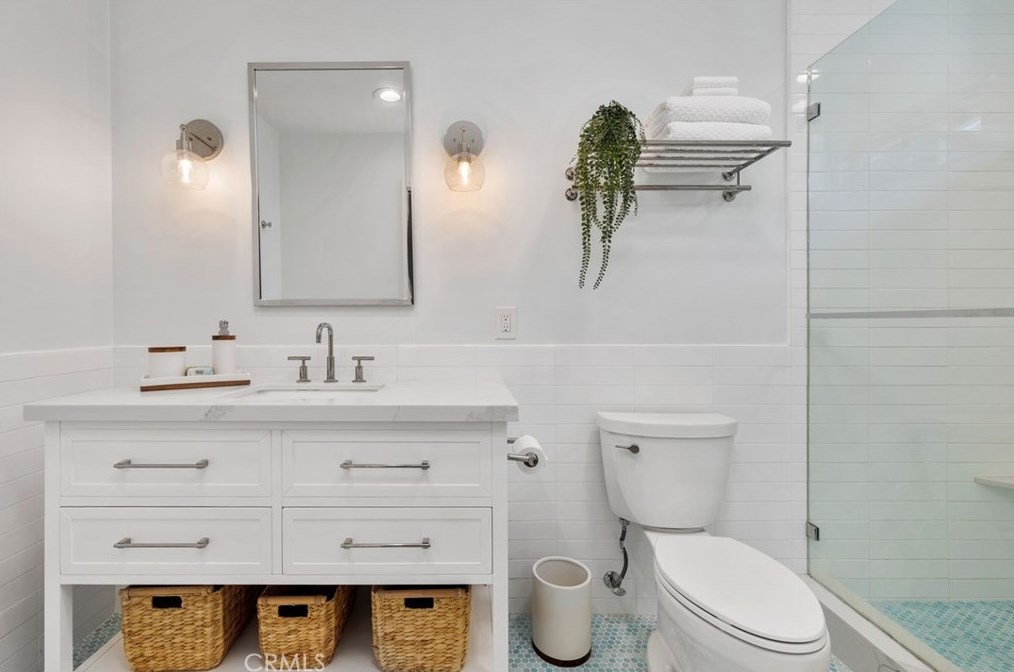 422 Maple Ave, El Segundo CA  90245-2422 exterior