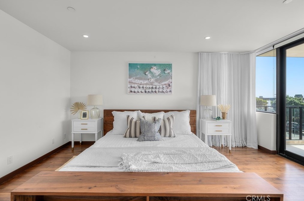 1308 Manhattan Ave, Manhattan Beach CA  90266-4746 exterior