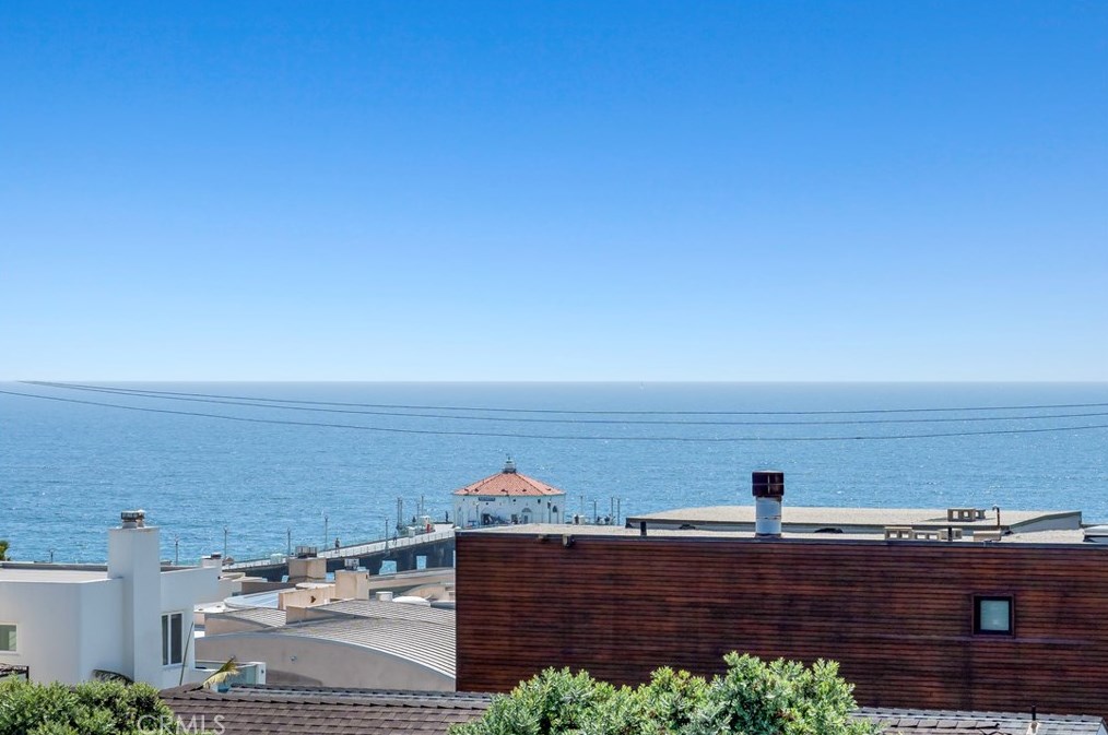 1308 Manhattan Ave, Manhattan Beach CA  90266-4746 exterior