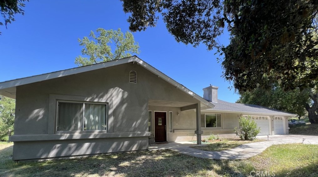 725 Garcia Rd, Atascadero, CA 93422-1317