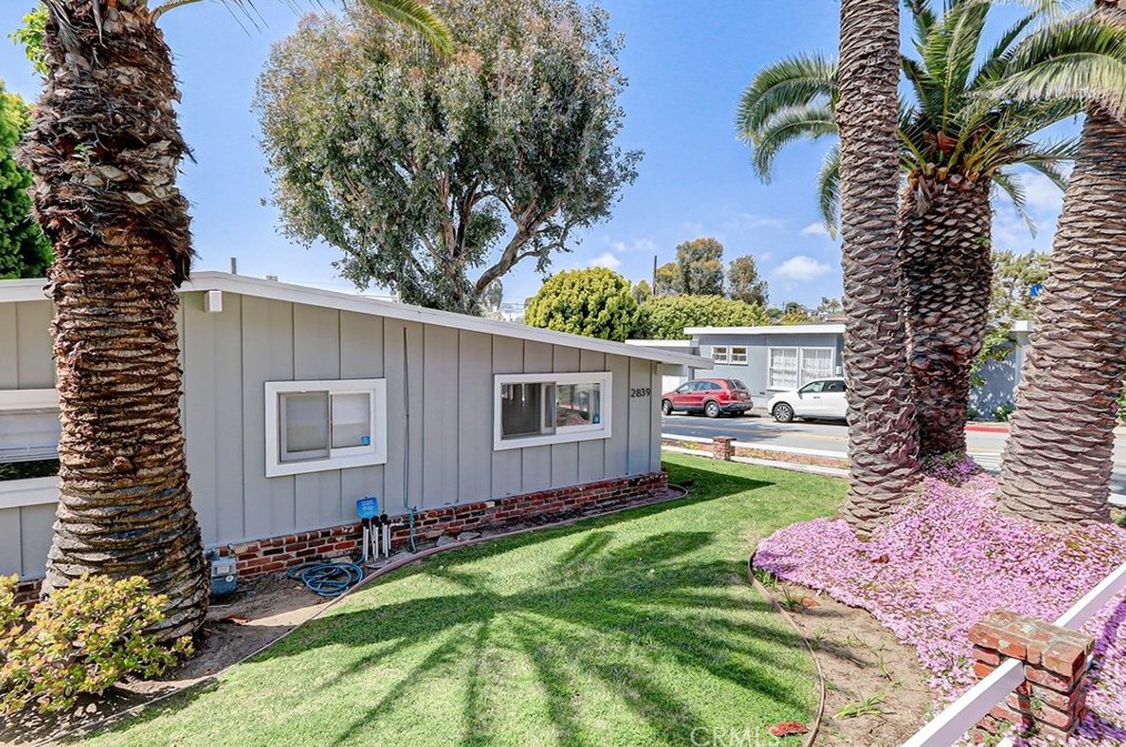 2839 Valley Dr, Manhattan Beach, CA 90266-2409