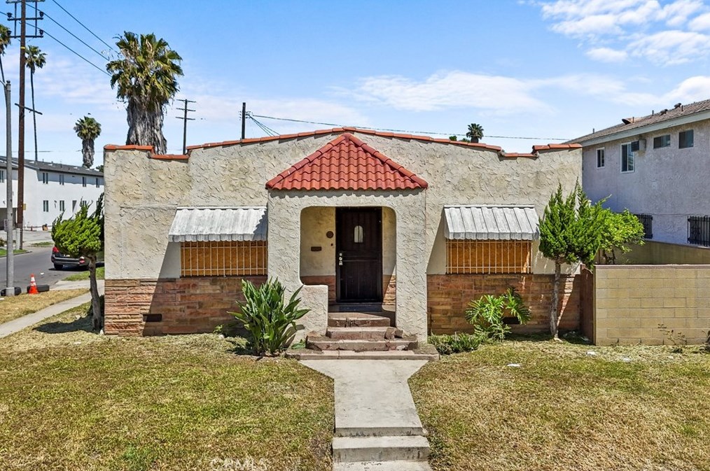 803 84th, Los Angeles, CA 90001