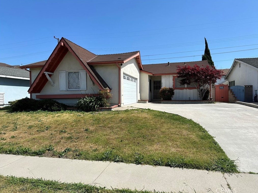 1212 213th St, Torrance, CA 90502-1829