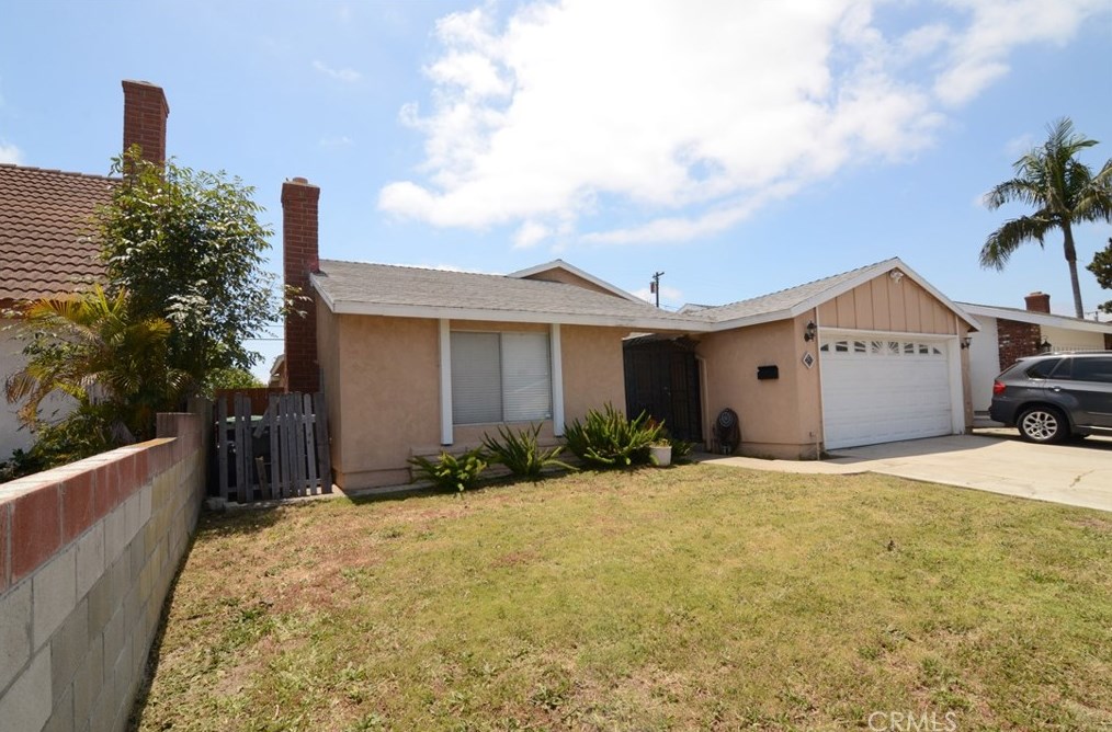 162 231st St, Long Beach, CA 90745-4827