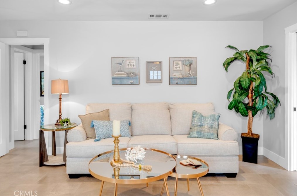 2427 239 St, Torrance CA  90501-5925 exterior