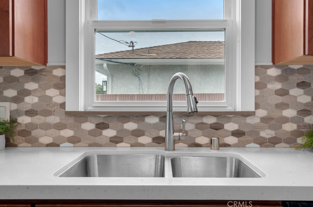 2427 239 St, Torrance CA  90501-5925 exterior