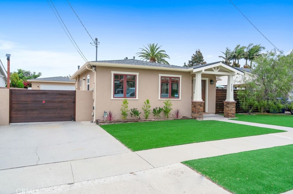 2427 239 St, Torrance CA  90501-5925 exterior