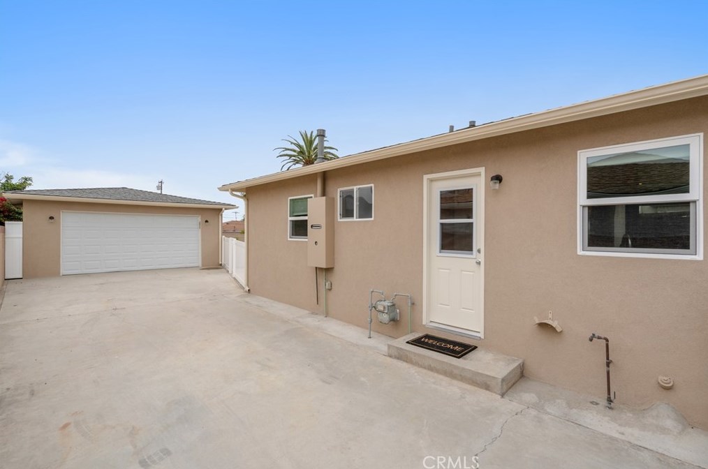 2427 239 St, Torrance CA  90501-5925 exterior