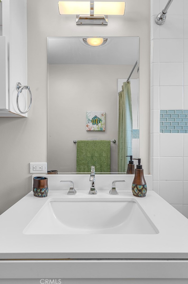 2427 239 St, Torrance CA  90501-5925 exterior