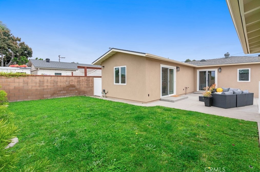 2427 239 St, Torrance CA  90501-5925 exterior