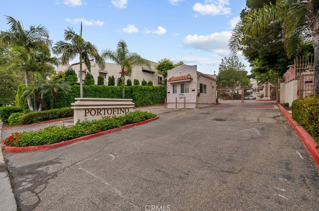 12411 Osborne St, Los Angeles CA  91331-2000 exterior