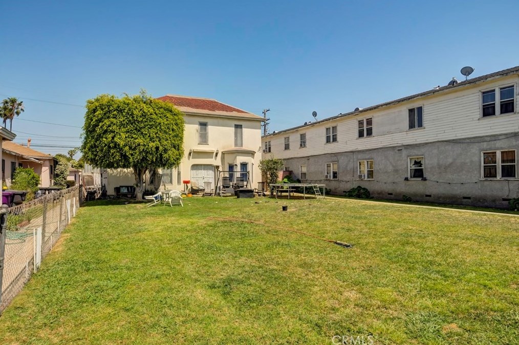 1606 Chestnut Ave, Long Beach, CA 90813-1625